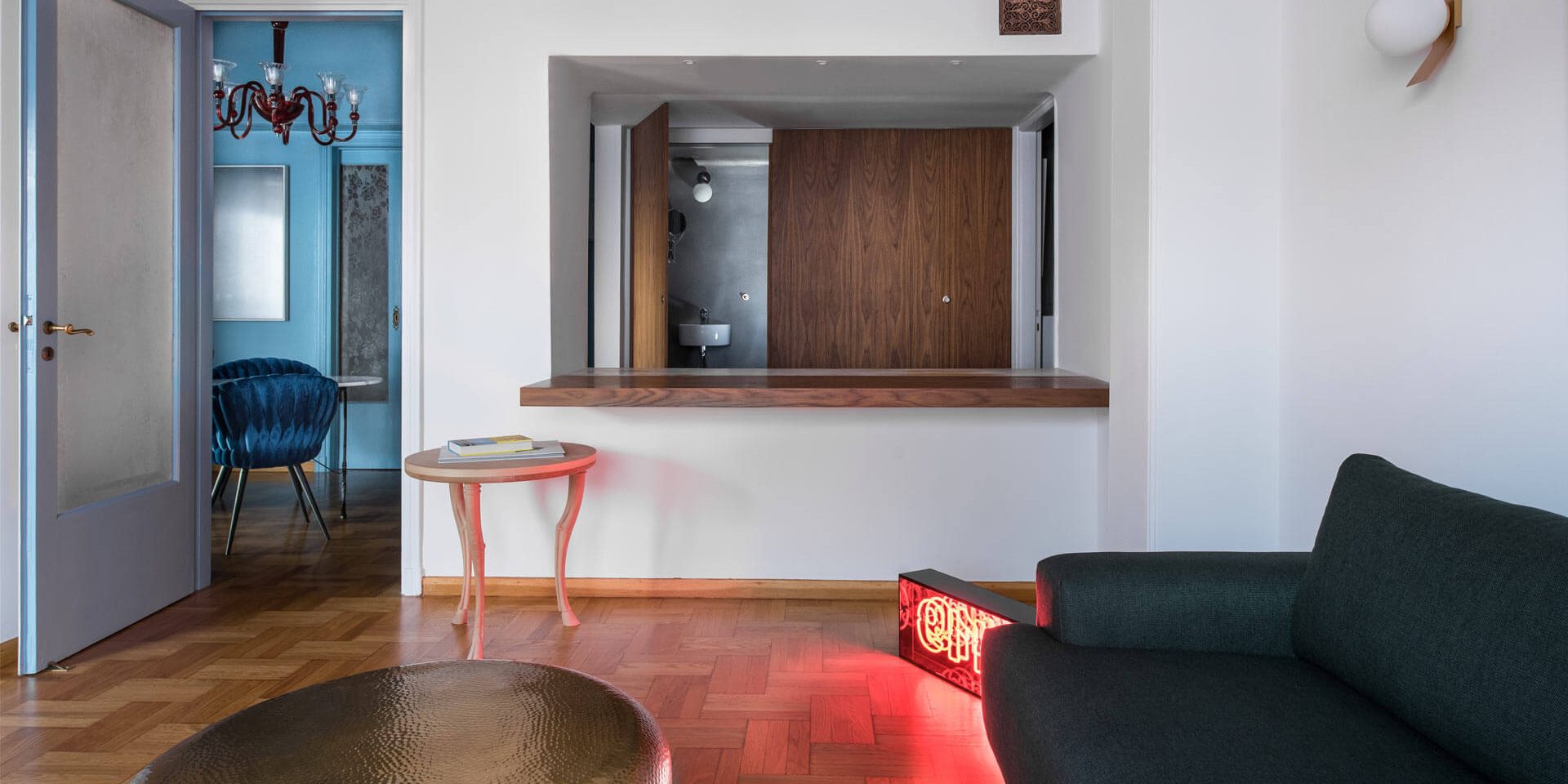 00-ek-magazine-articles-Athenian-Apartment