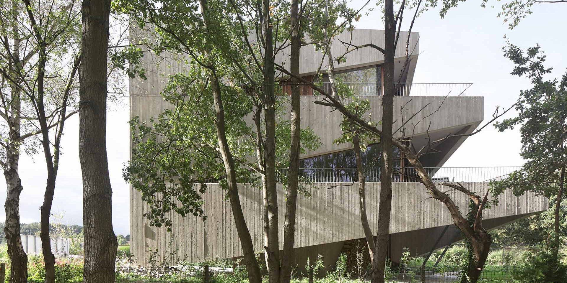 00-ek-magazine-articles-House-N-DP