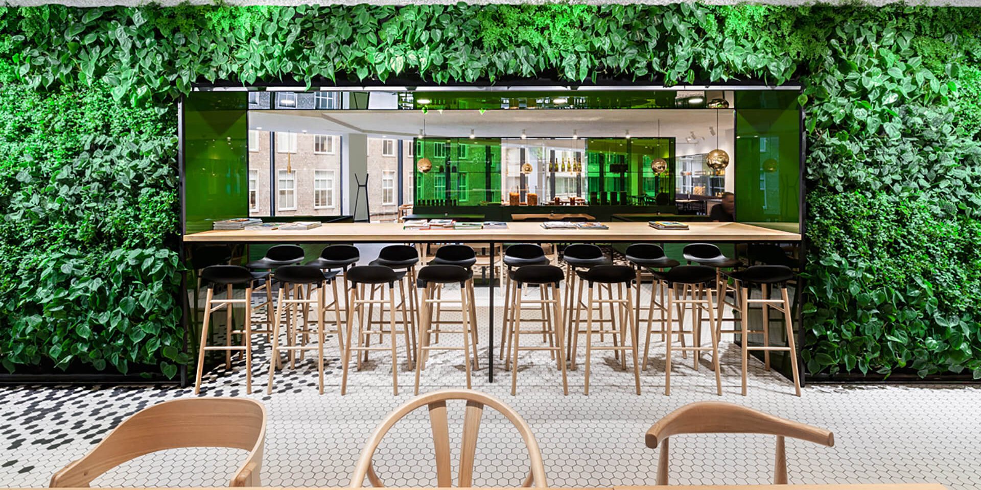 De-Bijenkorf-feature