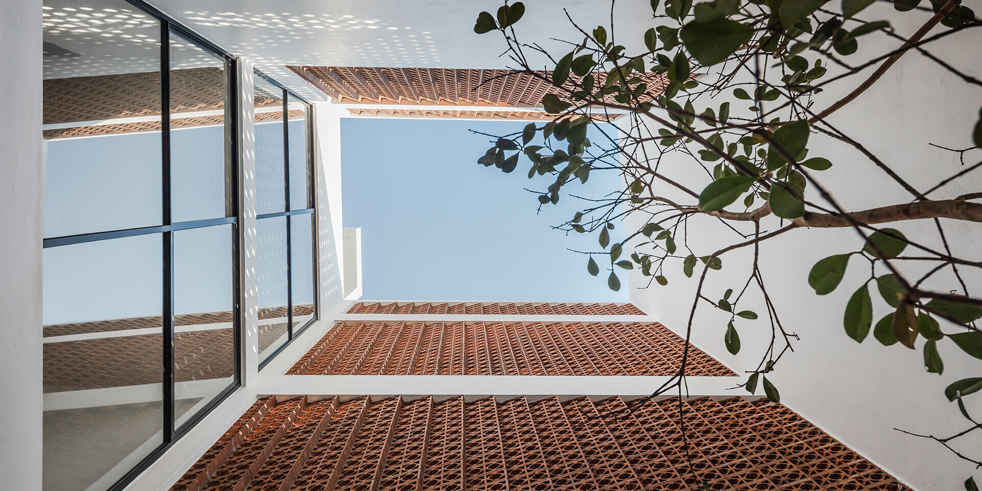 Mar Mediterráneo 34 -  Inca Hernández - ekmag