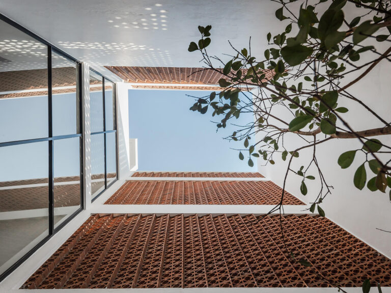 Mar Mediterráneo 34 -  Inca Hernández - ekmag