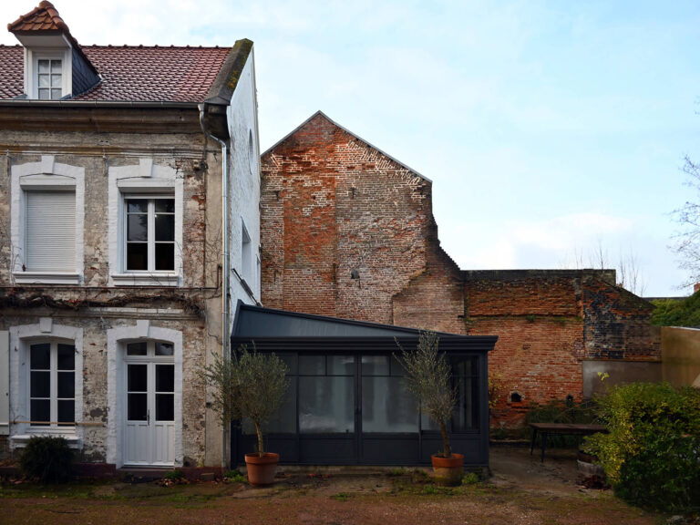 Abbeville - Anastasia Kanareli - ekmag