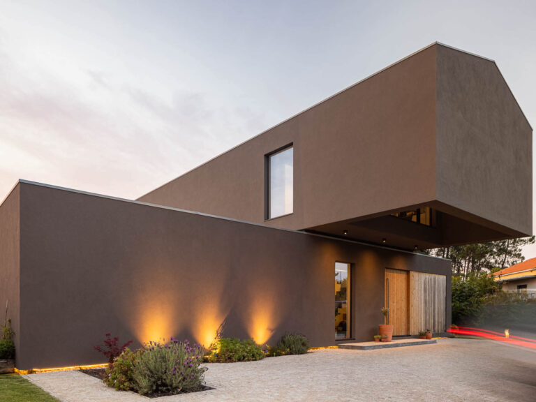 House Madalena -  Paulo Martins Arquitectura - ekmag