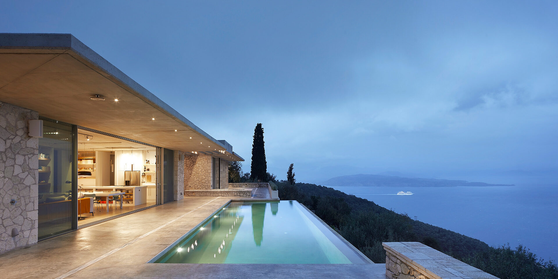 One-liner | Residence in Corfu - ek magazine | Architectural Publications