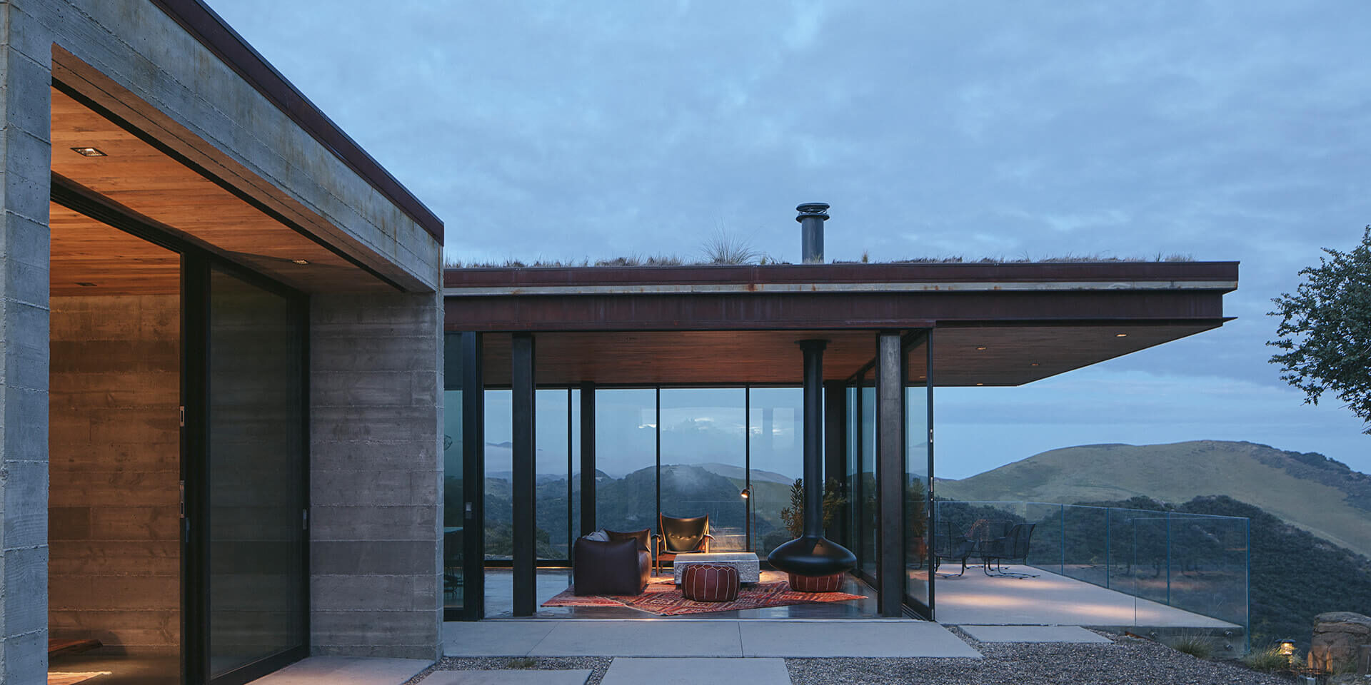 00-cover Off-Grid Guest House - Anacapa Design Team-ekmagazine