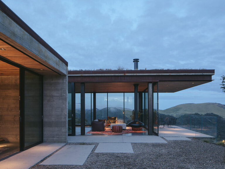 Off-Grid Guest House - Anacapa Design Team-ekmagazine