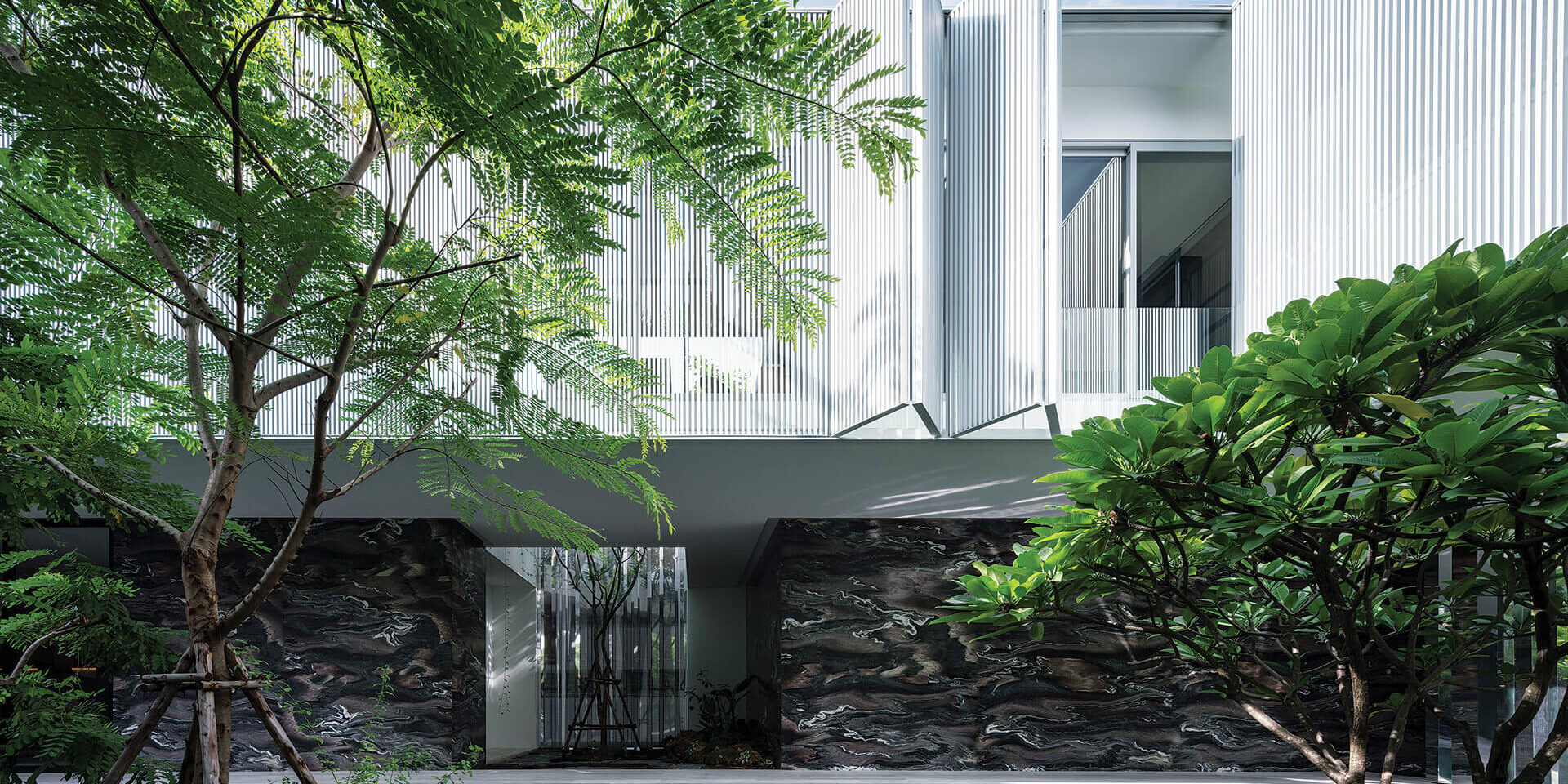 Interlude House - Ayutt and Associates Design - ekmagazine