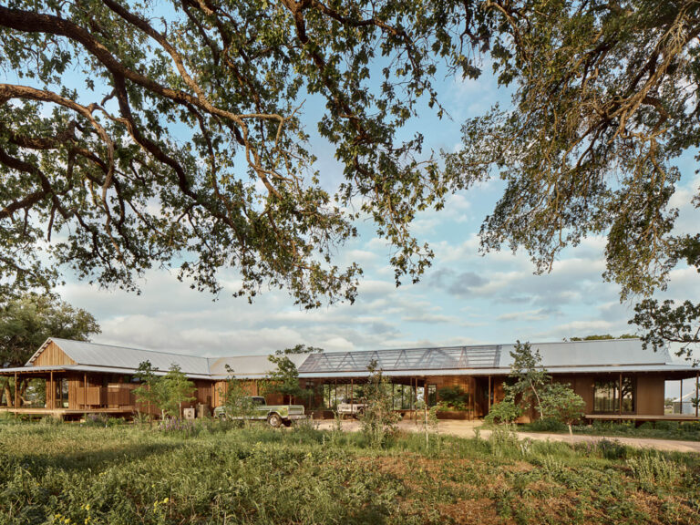 Roam Ranch - Baldridge Architects - ekmagazine