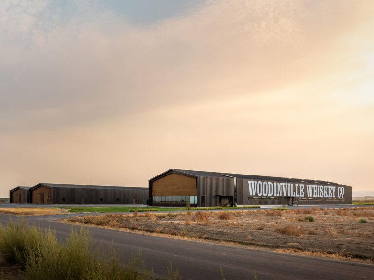 Whiskey Processing and Barrel-Aging Facility-Graham Baba Architects-ekmagazine