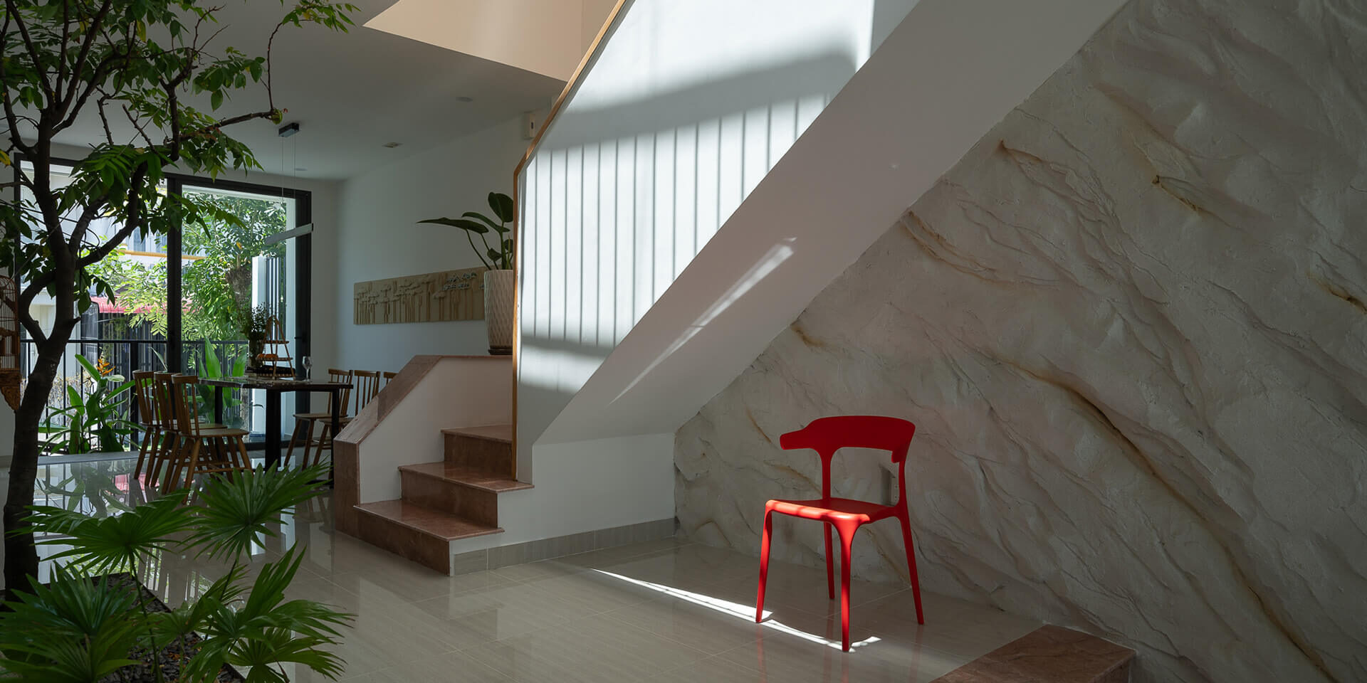 LA House - Dat Tran Architect-ekmagazine