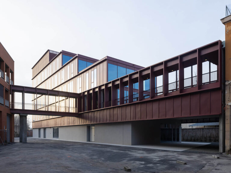 Office Building of the Guardia di Finanza -Demogo-ekmagazine