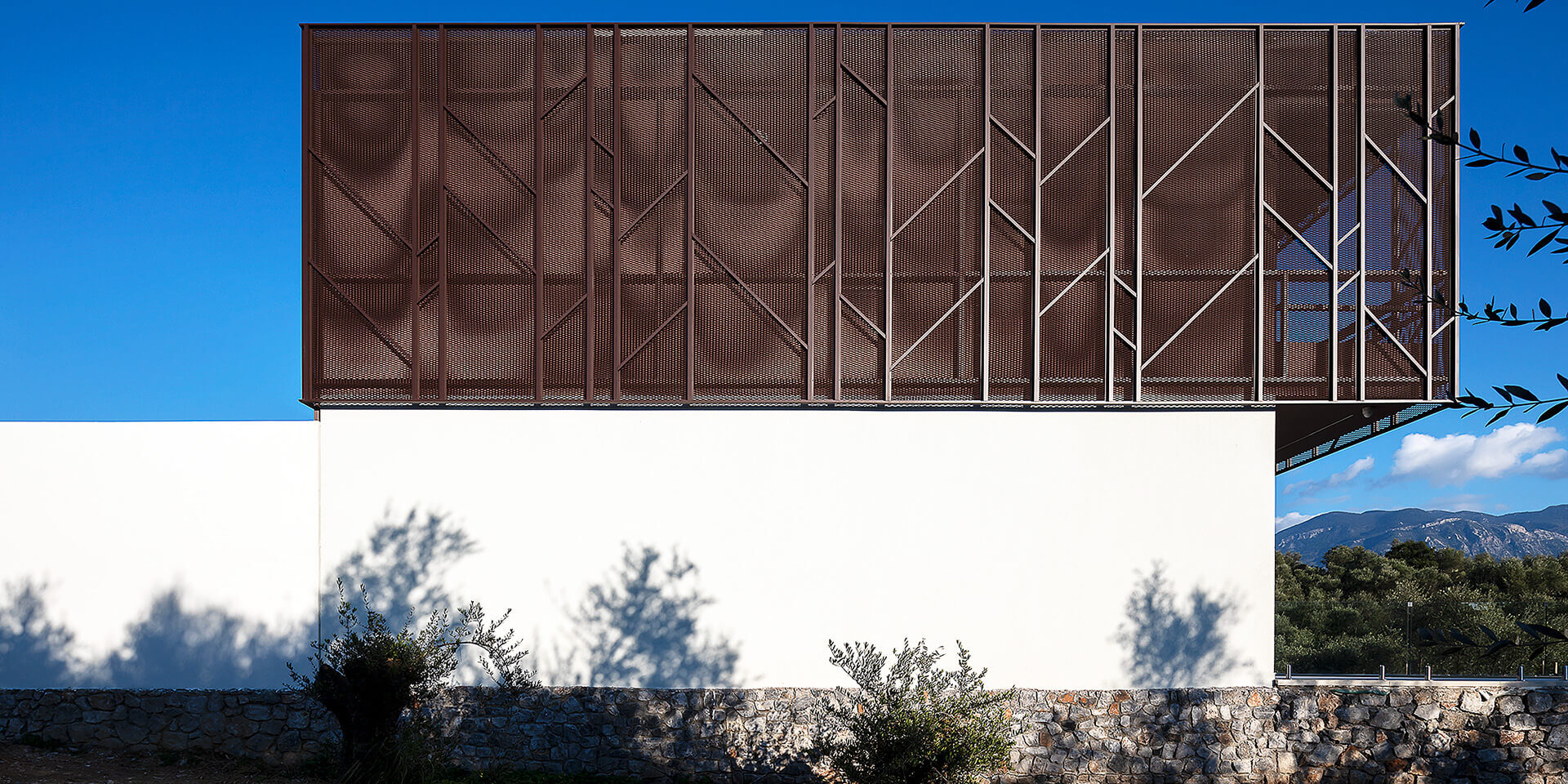 Residence in Kalamata-Gonzalez-Malama Architects-ekmagazine