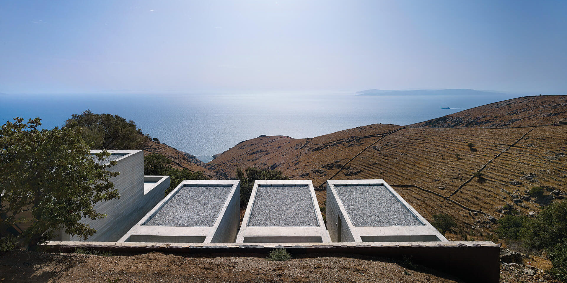 00-cover Residence in Kea-Kokkinou Kourkoulas Architects and Associates-ekmagazine
