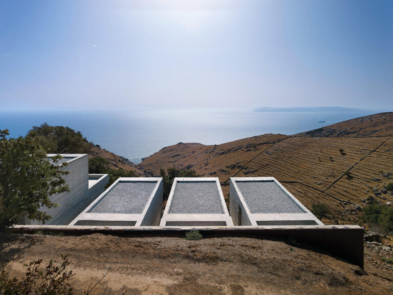 Residence in Kea-Kokkinou Kourkoulas Architects and Associates-ekmagazine