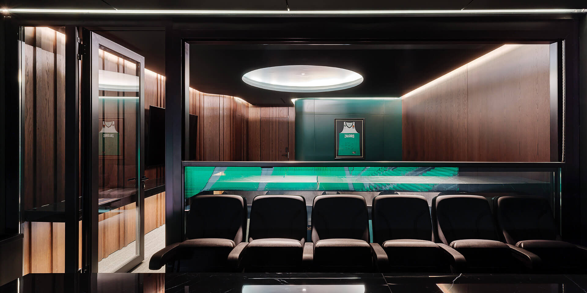 OAKA VIP Boxes - k-division - ekmagazine