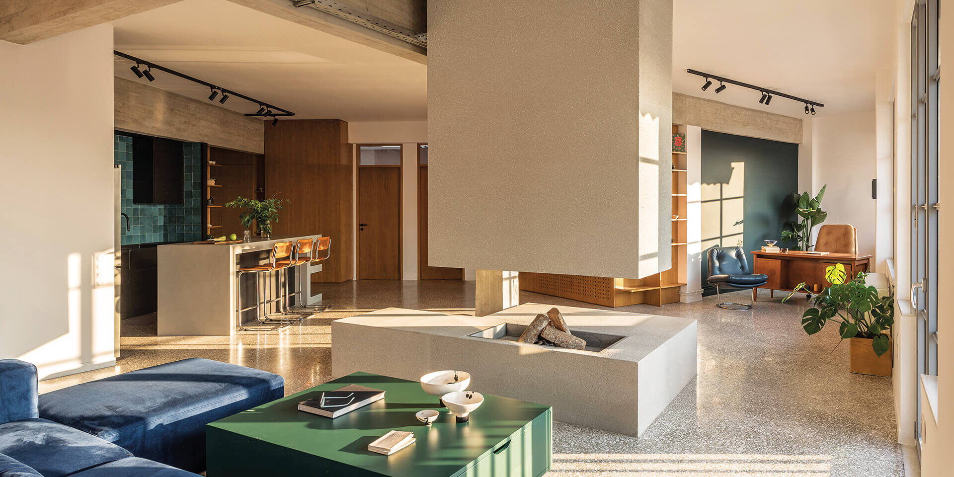 00-cover Residence to Painting Studio - Office 111 - ekmagazine