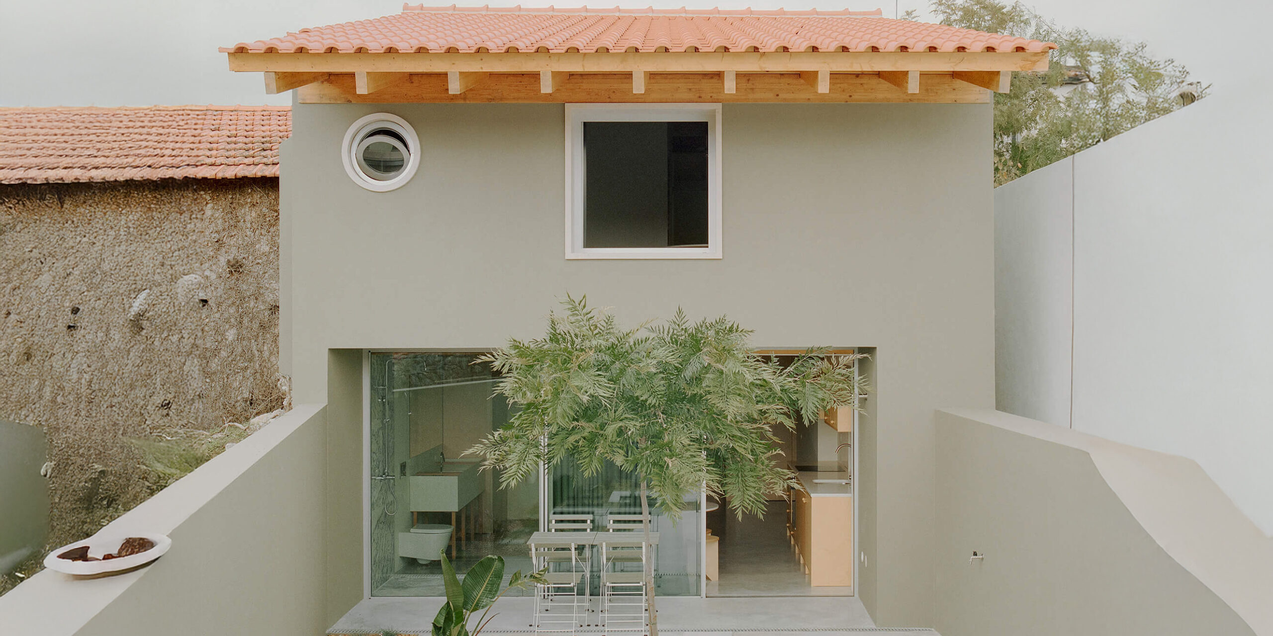 000-cover Casa Verde Gago - Bruno Dias Arquitectura - ekmagazine