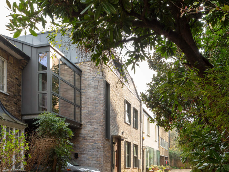 Solar Townhouse-Archi-Tectonics-ekmagazine