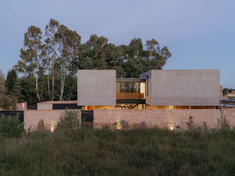 House YH-02 - Blending Dots Arquitectos - ekmagazine