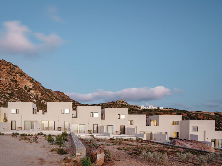 Milos Cove-Workshop Dionisis Sotovikis-ekmagazine