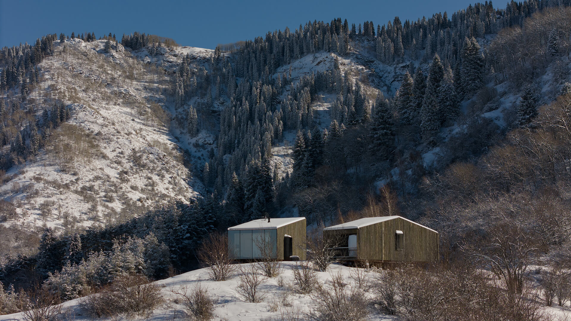 AUM Cabins - Arthur Kariev Architects - ekmagazine