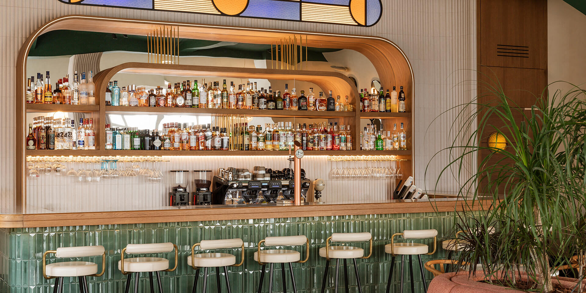 00-cover Barous Bar-restaurant-Dashing Architects-ekmagazine