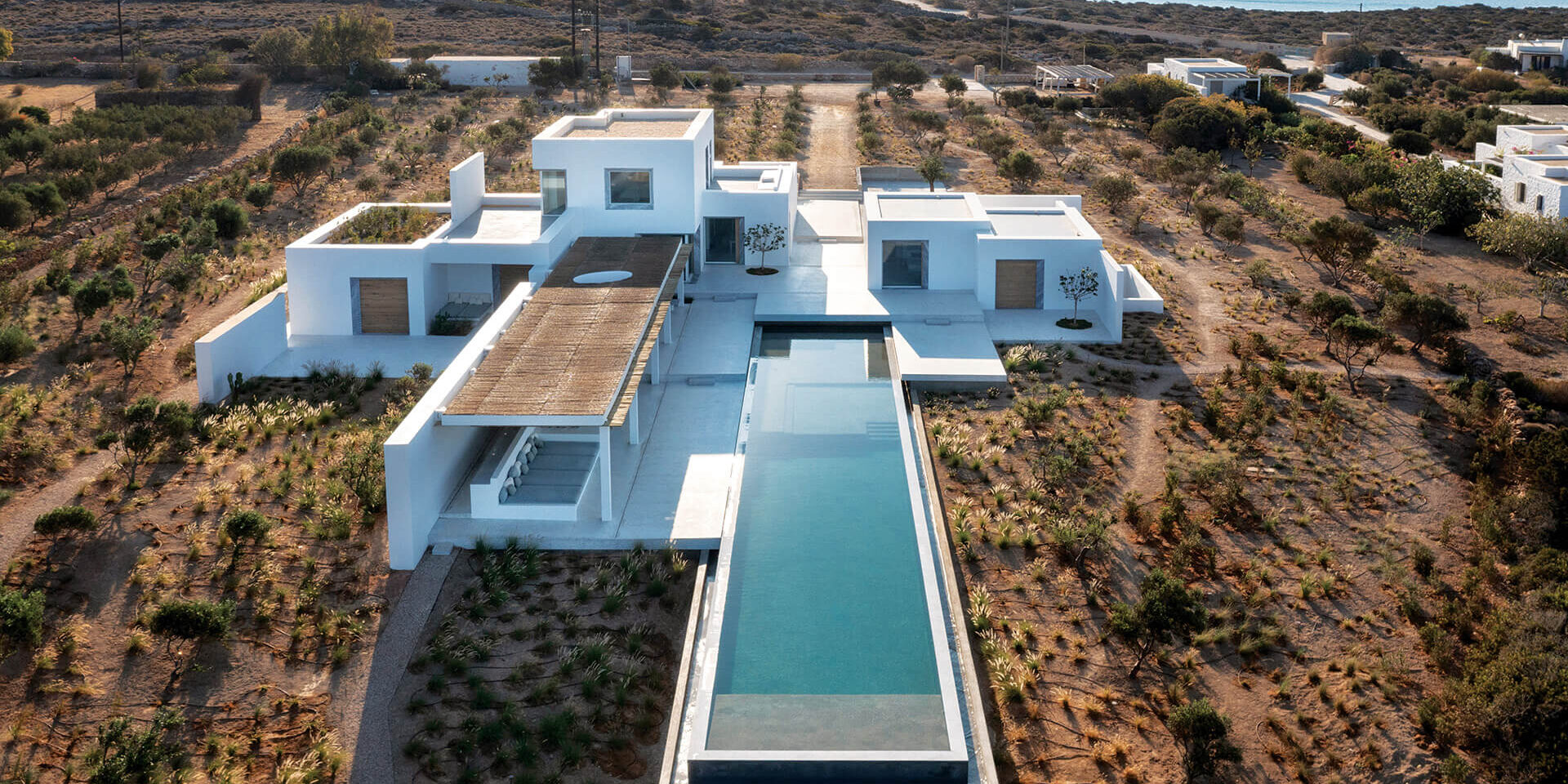 00-cover Residence in Paros-Studio Seilern Architects-ekmagazine