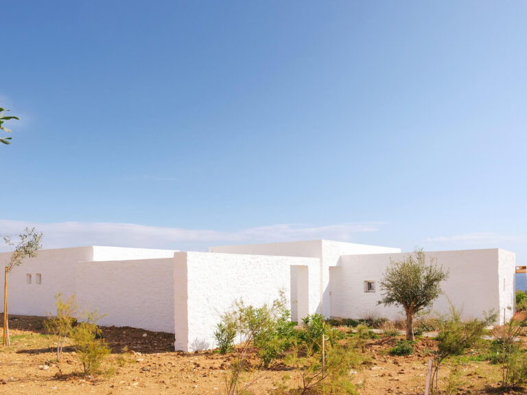 Residence 205 M2 - Lab Athens, Diederik Van Rengen - ekmagazine