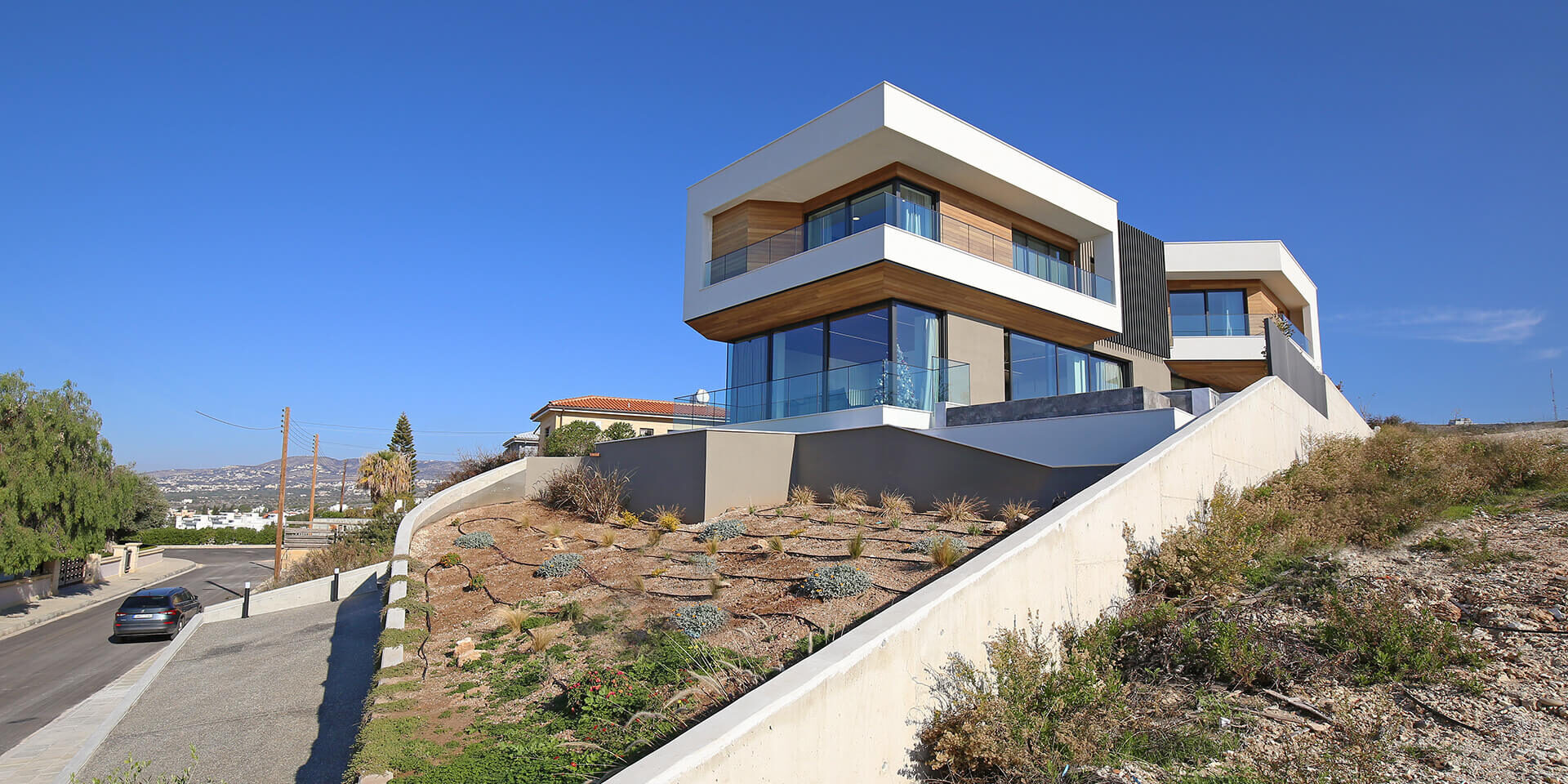 00-cover Residence in Paphos-Savva & Nearchou Studio-ekmagazine