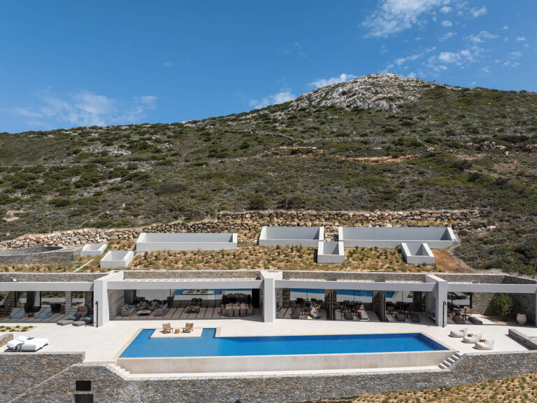 Residence in Paros-Tessera Architects-ekmagazine