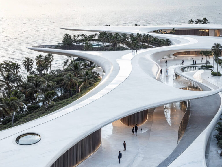 White Lotus-KSZ AI Studio-ekmaagzine