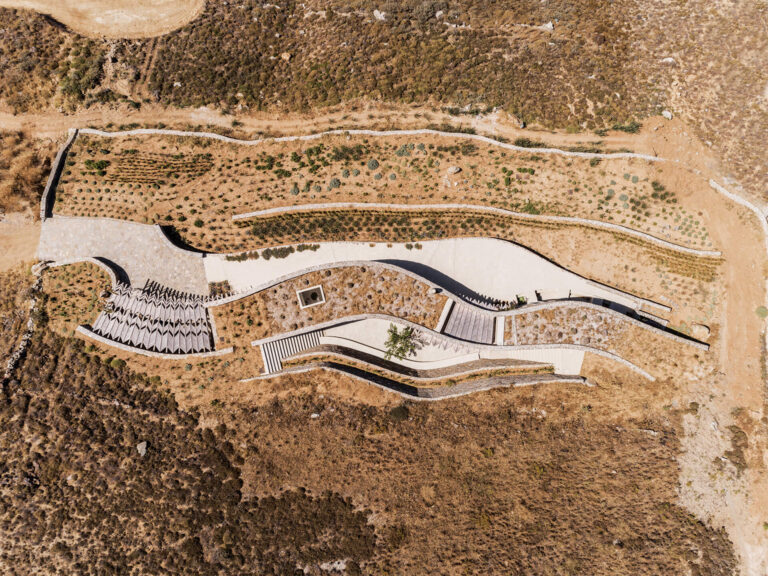 Residence in Serifos-Sinas Architects-ekmagazine