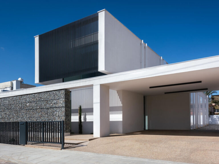 Patio House in Nicosia-Darch Studio-ekmagazine