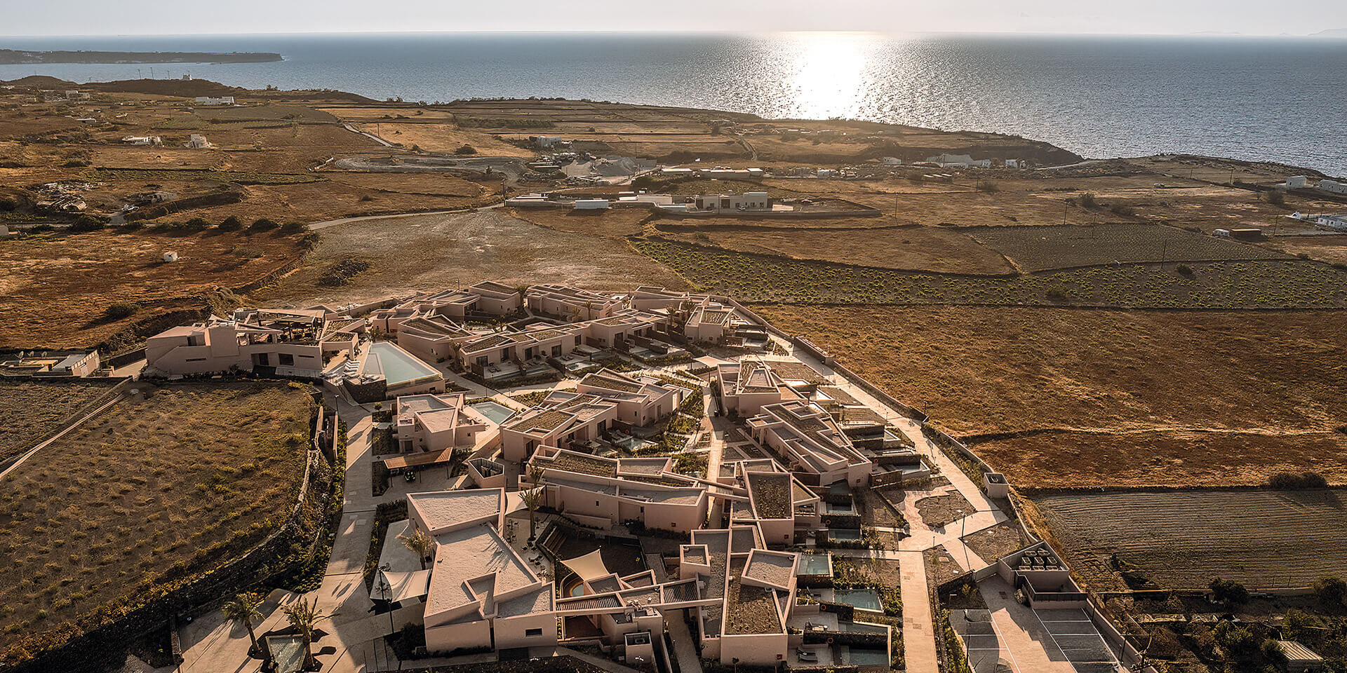 10 Picks for Hospitality Architecture Projects-ekmagazine