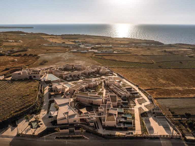 10 Picks for Hospitality Architecture Projects-ekmagazine