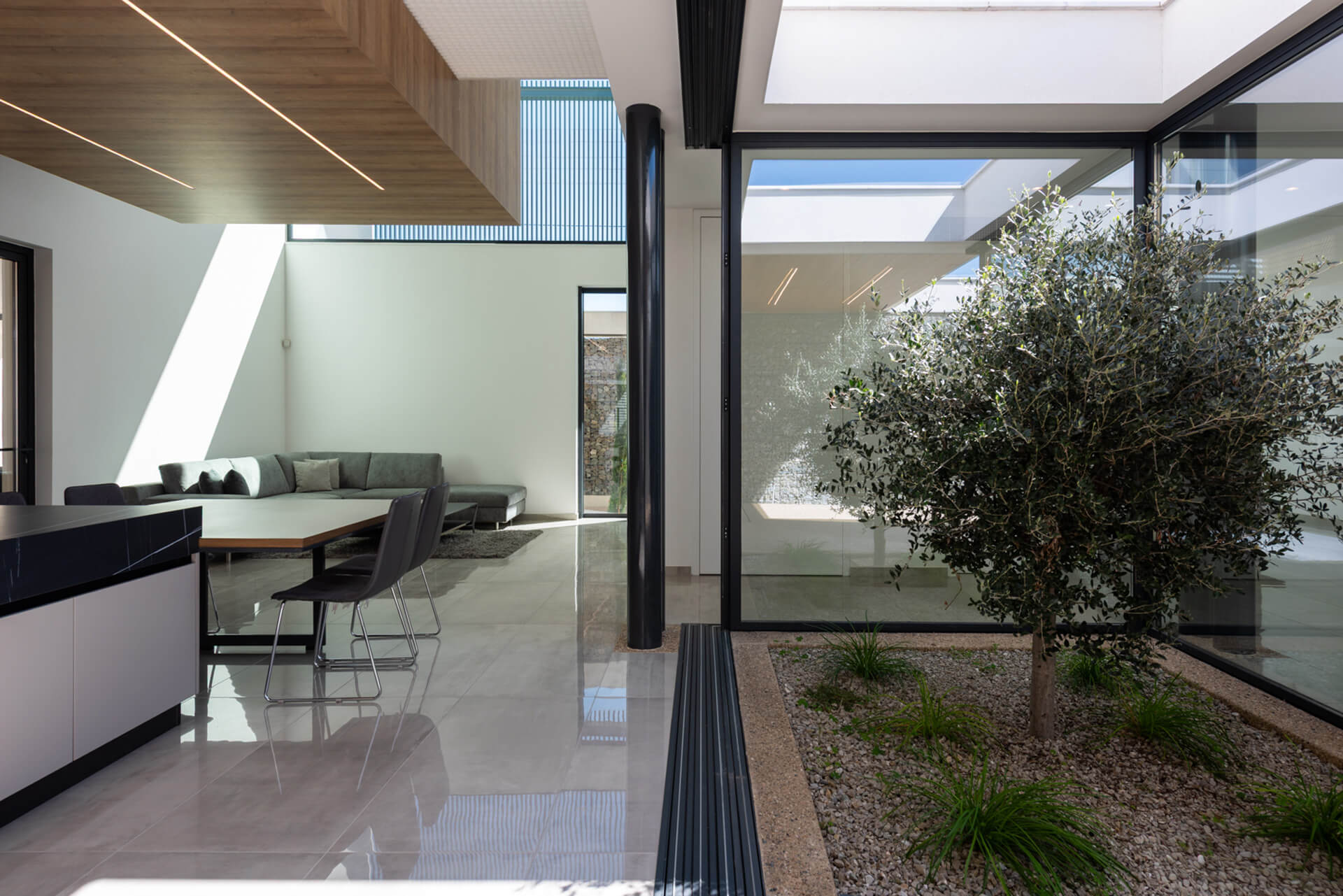 Patio House in Nicosia-Darch Studio-ekmagazine