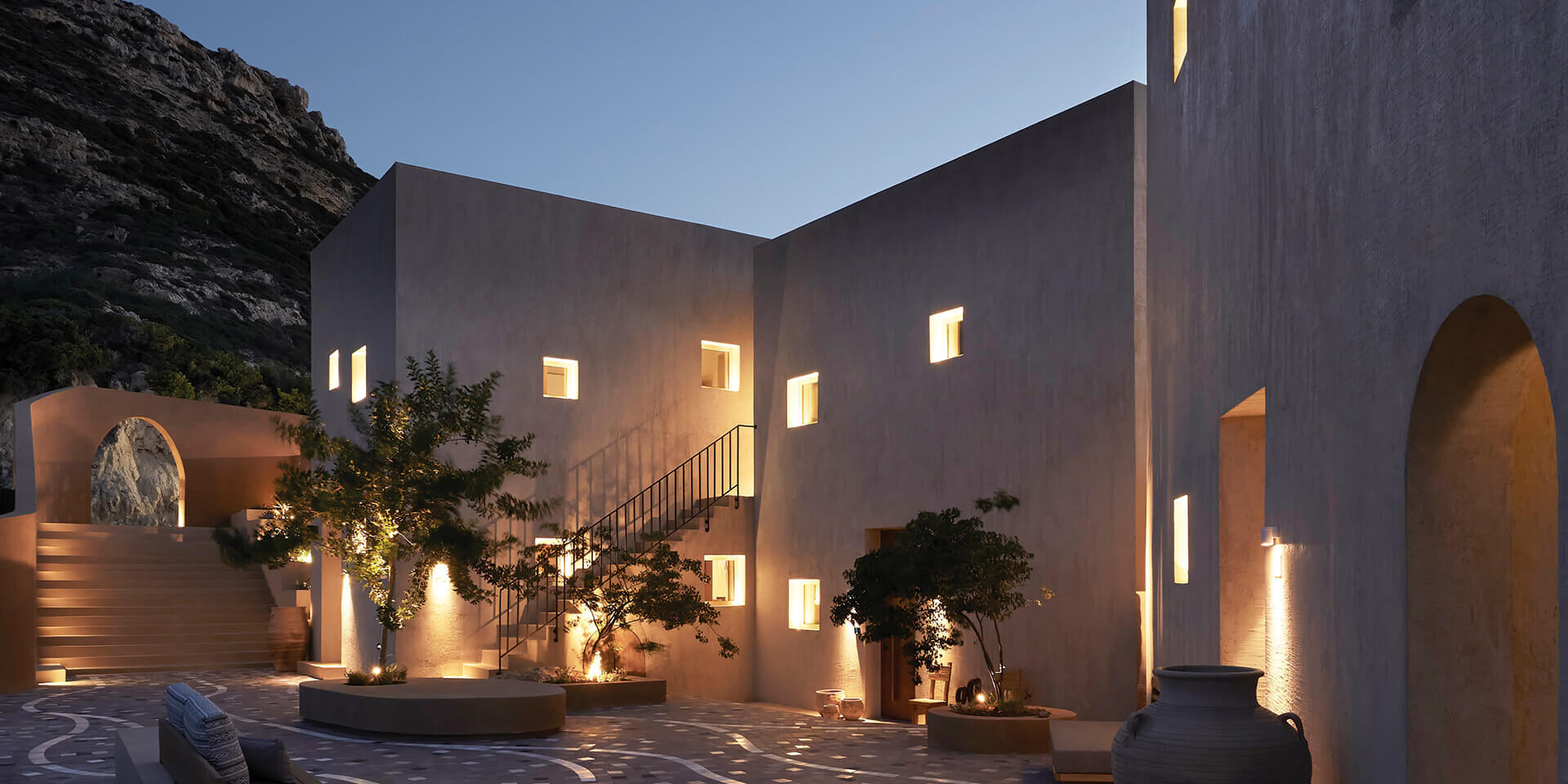 00-cover Adāma Boutique Hotel - ekmagazine