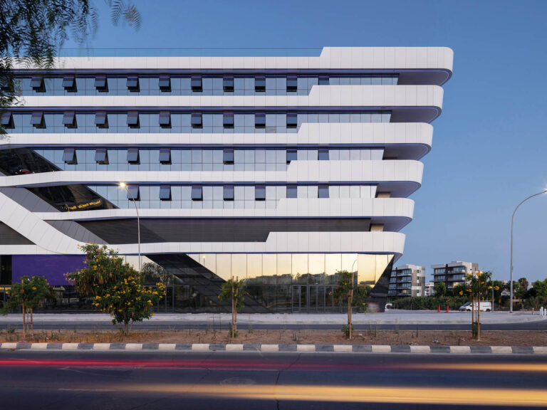 Wall Street - Lazarou & Michael Partner Architects - ekmagazine