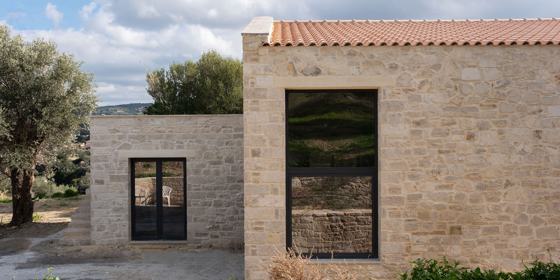 Lithos - PT.a | Polychronakis Troullinos Architects - ekmagazine