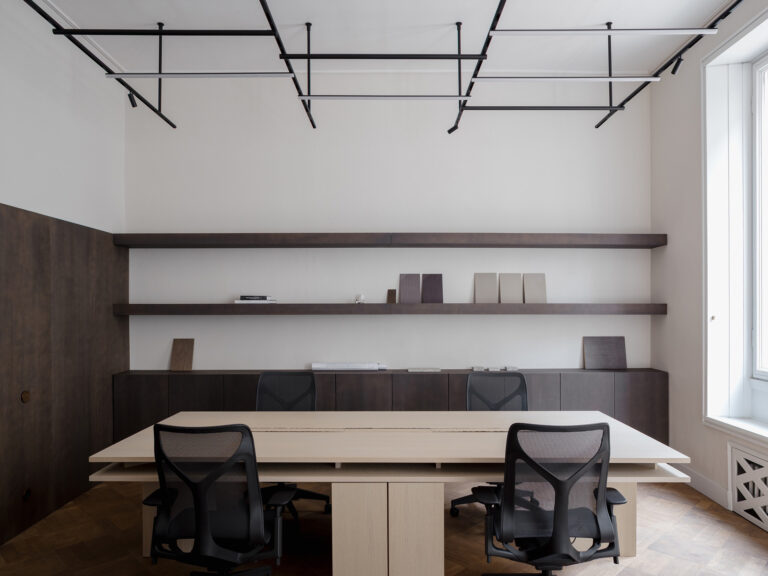 Office in Gio Ponti’s Casa Sissa - Gregorio Pecorelli Studio - ekmagazine