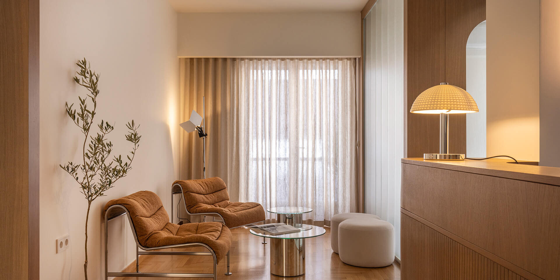 00-cover-Dental Clinic – Studio Thanasis – ekmagazine Dental Clinic - Studio Thanasis - ekmagazine