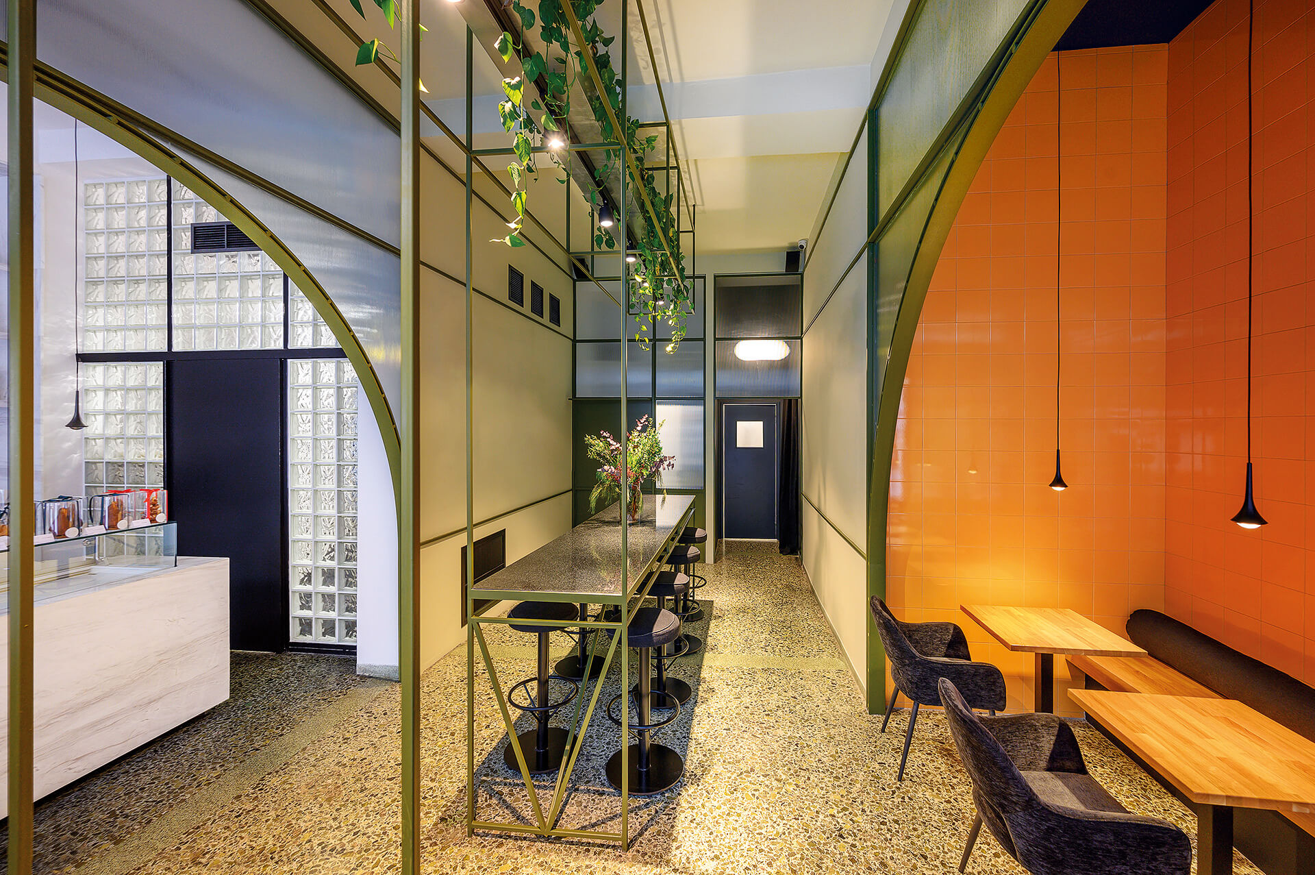 10 Picks for Bar & Restaurant Projects_2026-ekmagazine