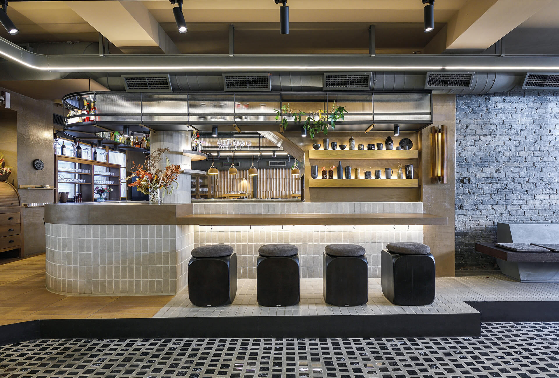 10 Picks for Bar & Restaurant Projects_2026-ekmagazine