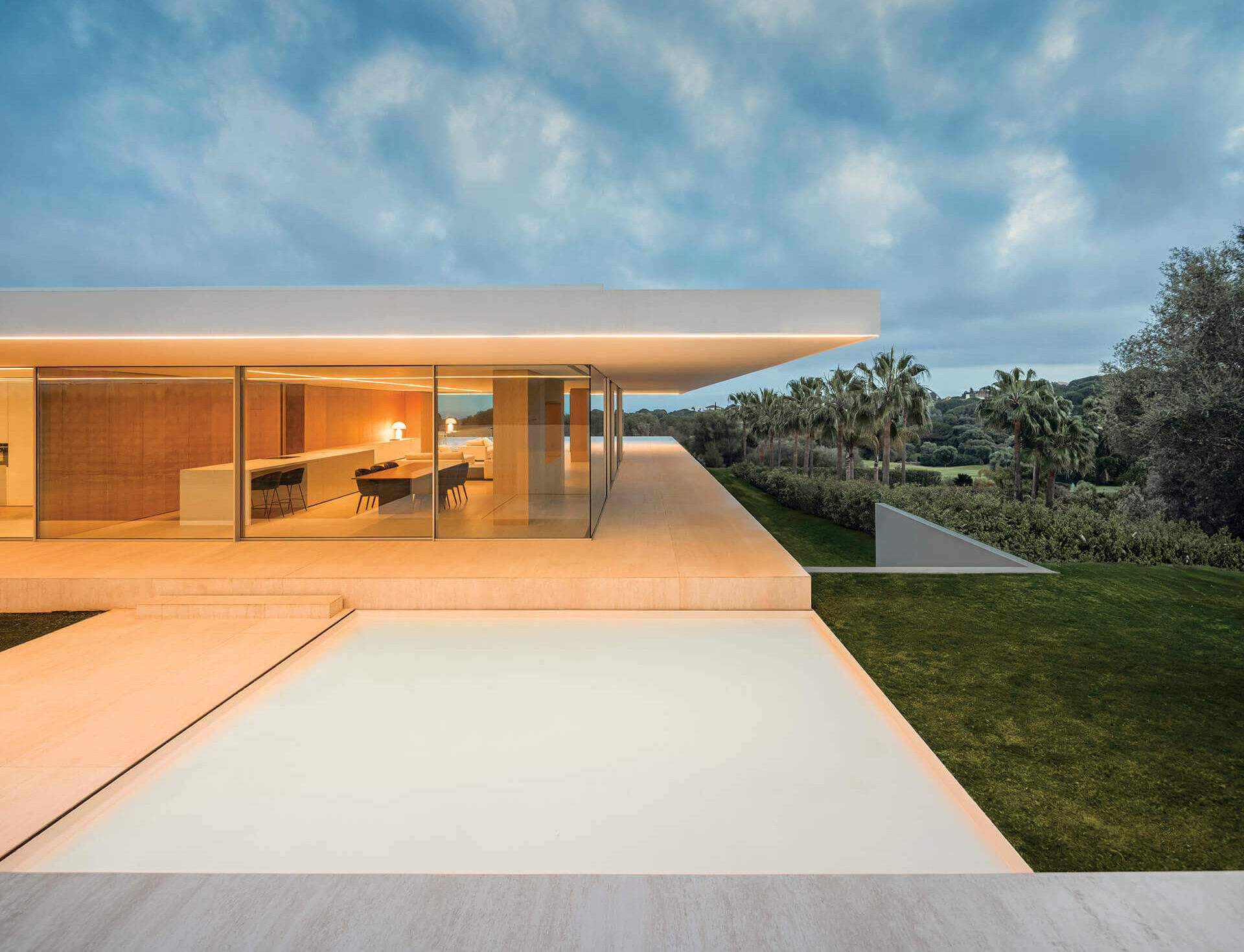 Residence in Sotogrande-Fran Silvestre Arquitectos-ekmagazine