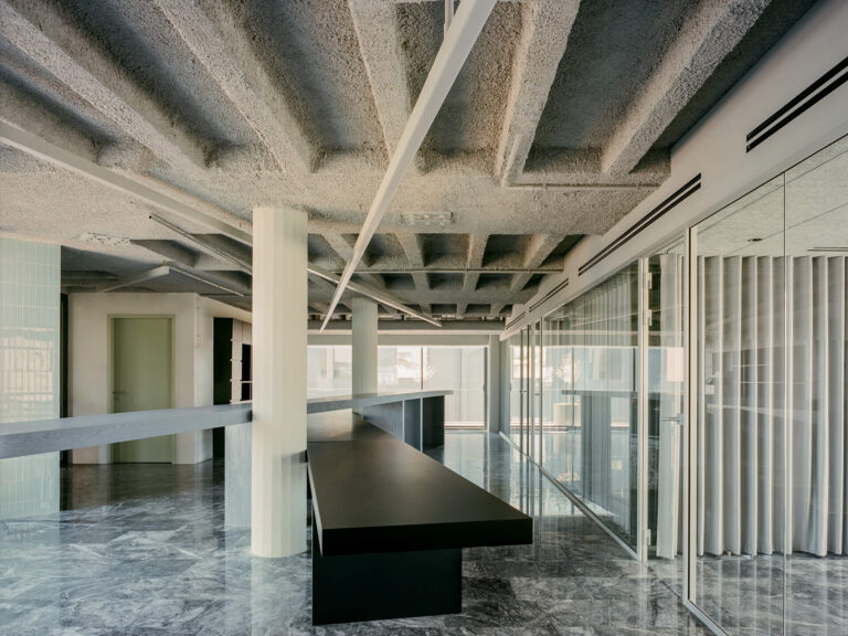 -Art 1 Office - Neiheiser Argyros - ekmagazine