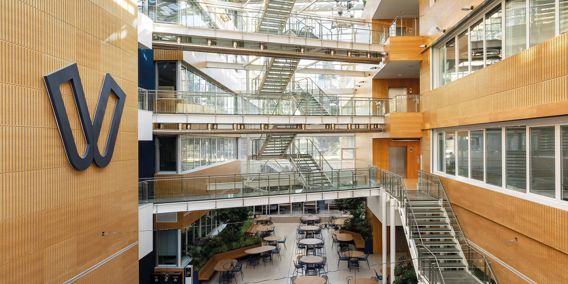 -Viva Wallet Headquarters-Pieris Architects-ekmagazine