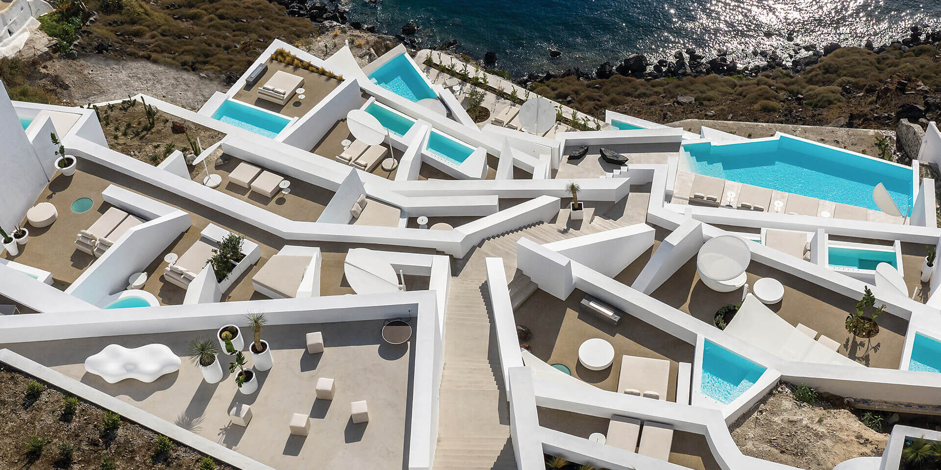 -Saint Hotel in Santorini-Kapsimalis Architects-ekmagazine