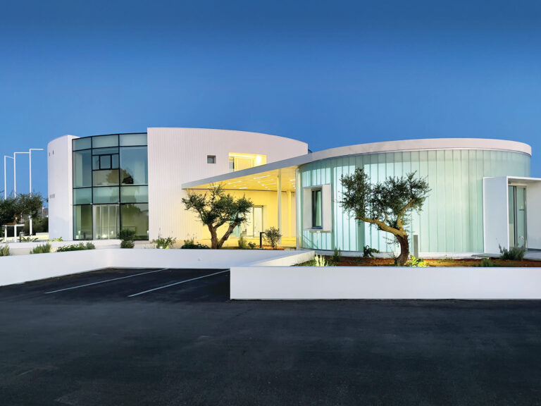 -10 Contemporary Workplace Design Projects-2026-ekemagazine