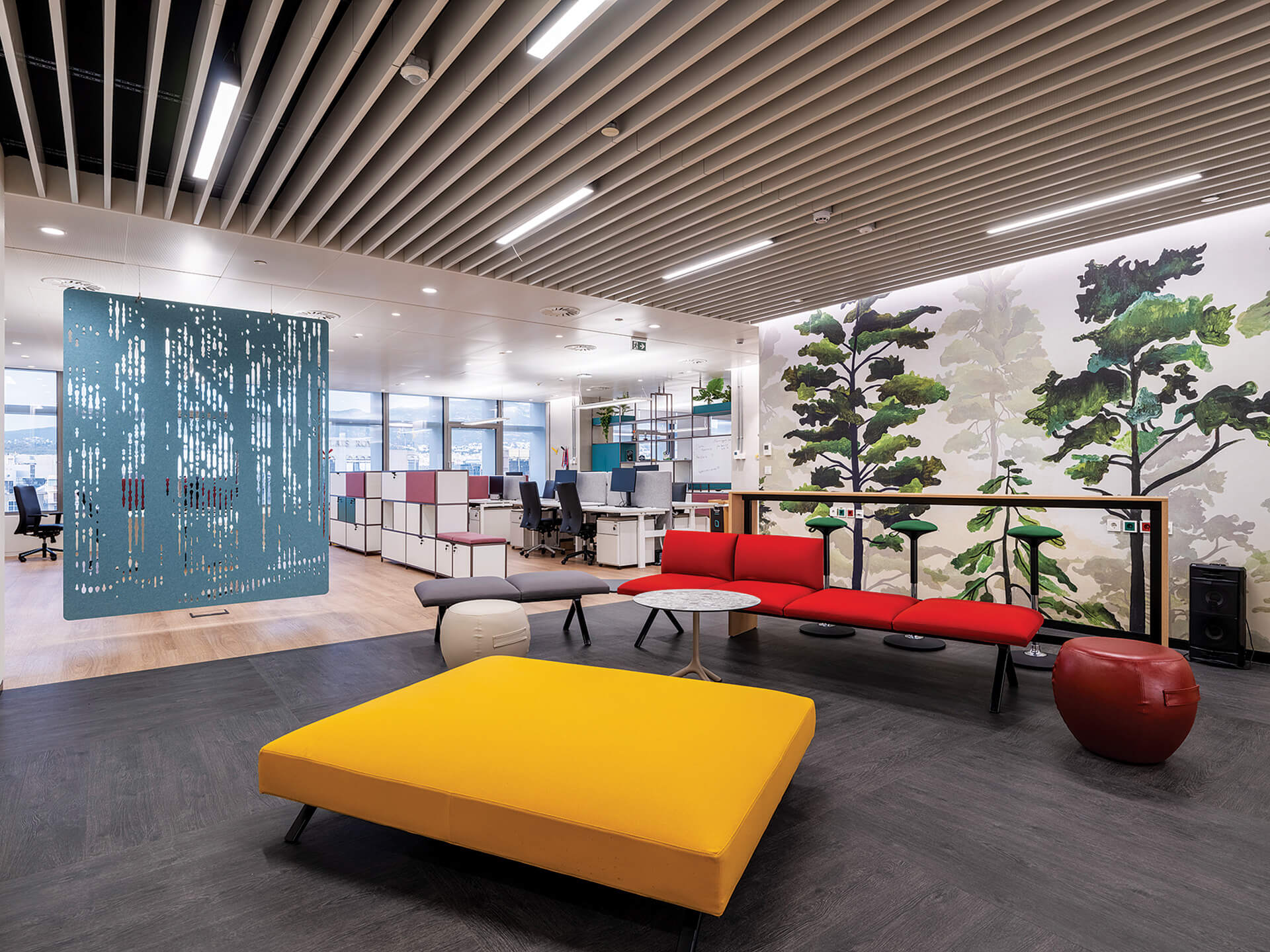 -10 Contemporary Workplace Design Projects-2026-ekemagazine