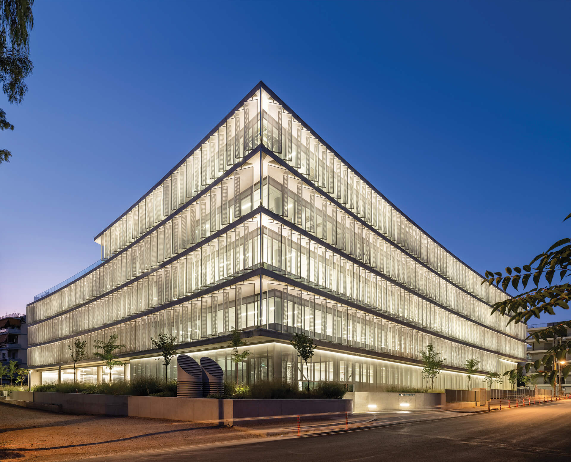 10 Picks for Architecture & Lighting Design Projects - ekmagazine